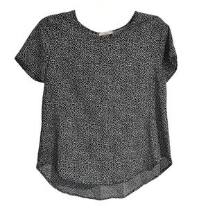 LE LIS Made in USA Short Sleeve Crew Neck Blouse